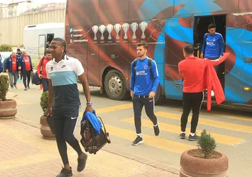 Trabzonspor kafilesi, Manisa'ya gitti