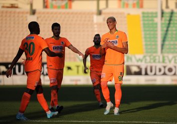 Alanyaspor'dan galibiyetli prova