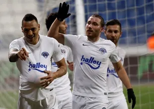 Kasımpaşa, Bursaspor'u farklı geçti