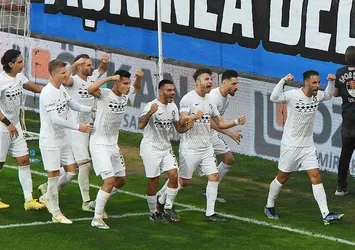 İzmir derbisinde kazanan Altay!