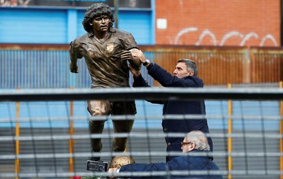 Napoli efsanesi Maradona’yı ölüm yıl dönümünde unutmadı