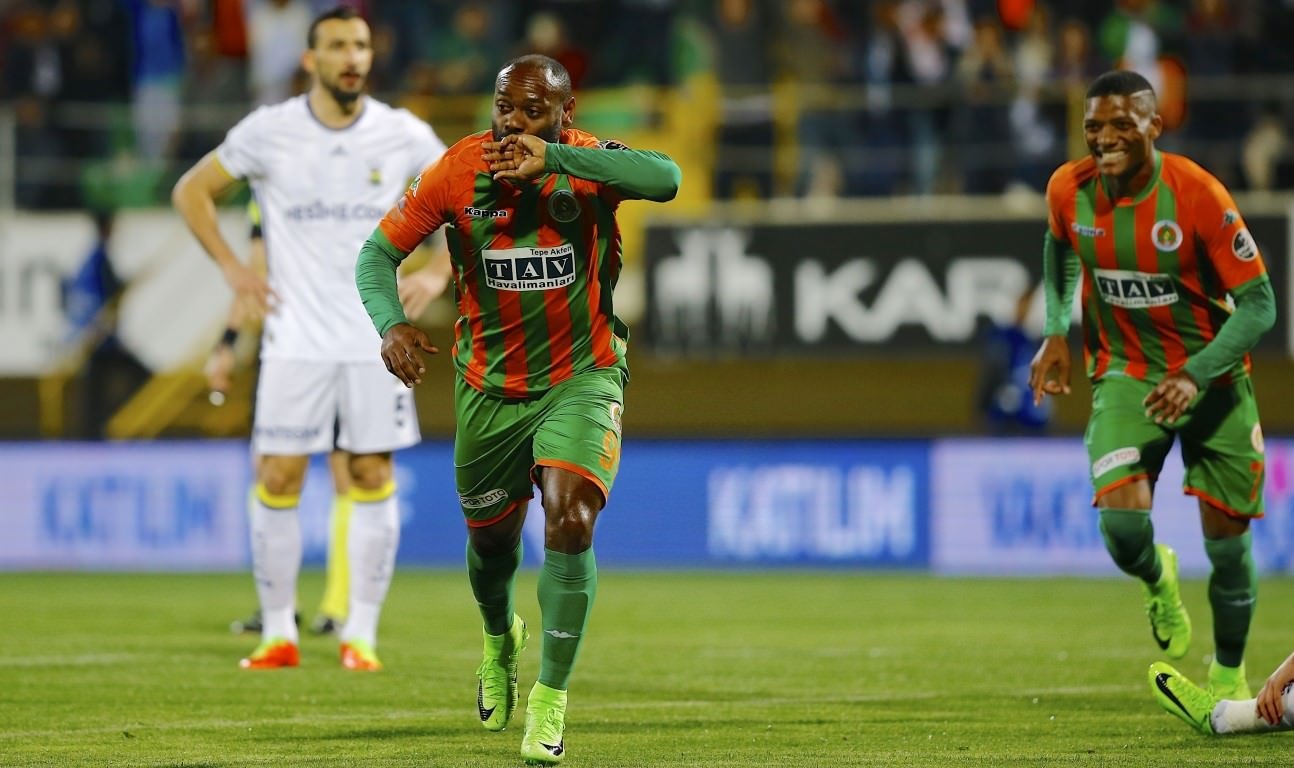 Vagner Love’dan Fenerbahçe açıklaması