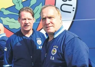 Fenerbahçe'den Advocaat sürprizi
