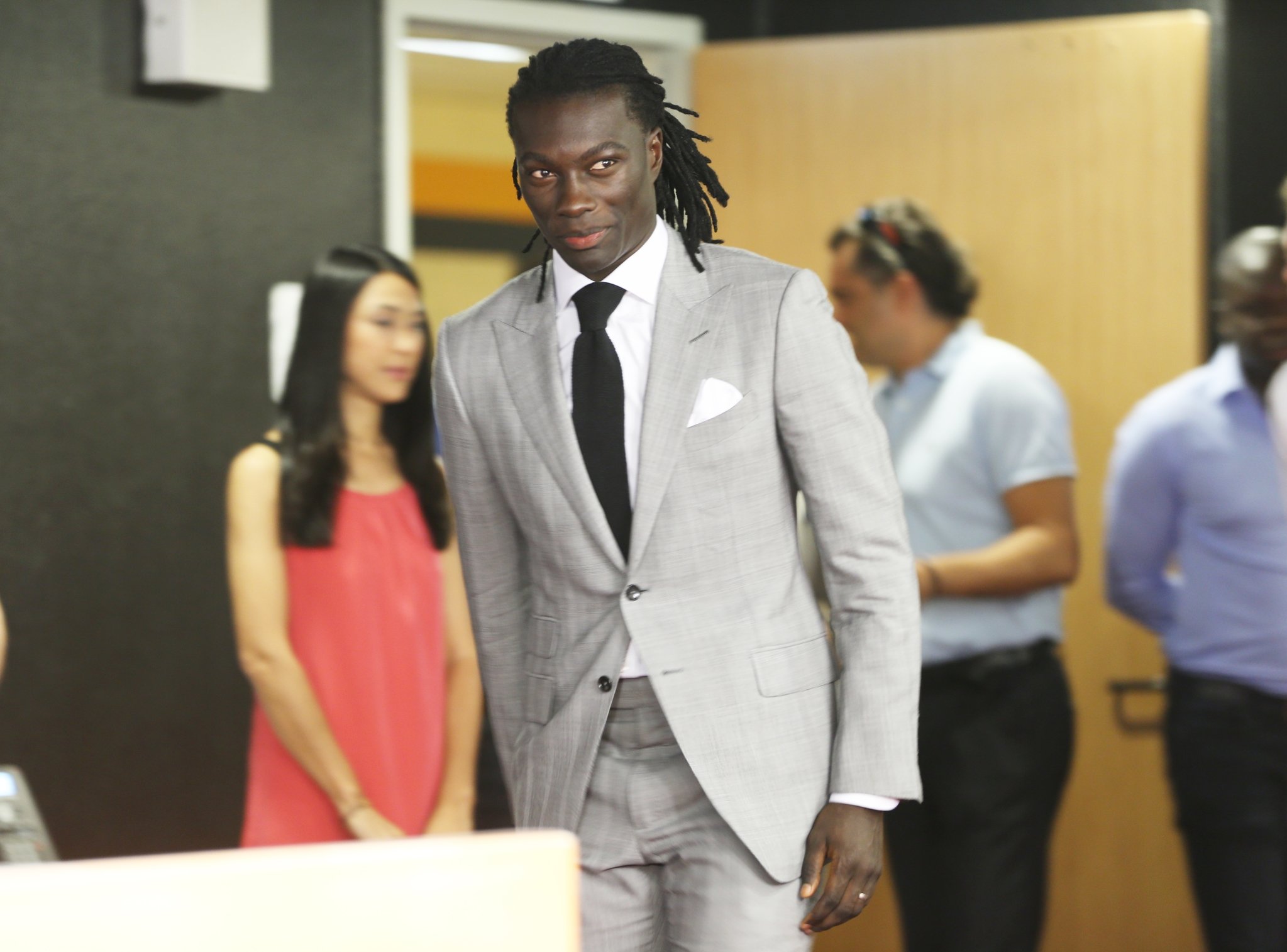 Gomis’i Fenerbahçe’ye verelim