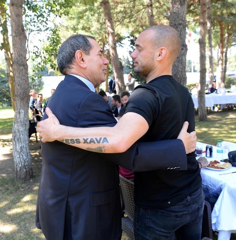 Galatasaray’da Sneijder zirvesi