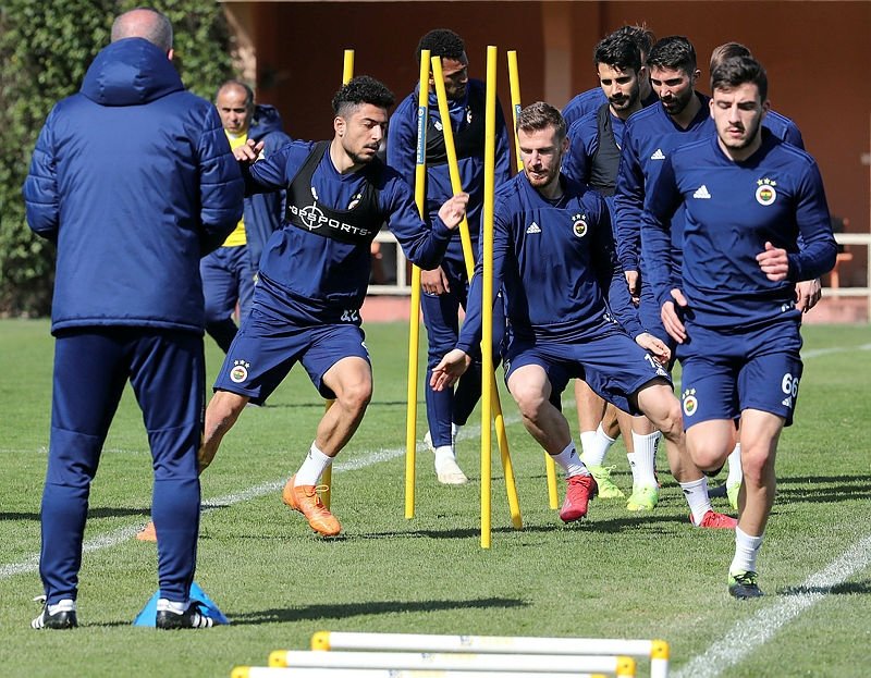 Derbi öncesi Fenerbahçe’de alarm