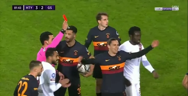 GALATASARAY HABERLERİ - Cimbom sahada 10 kişi kaldı! İşte Hatayspor maçında yaşanan o pozisyon... - 2