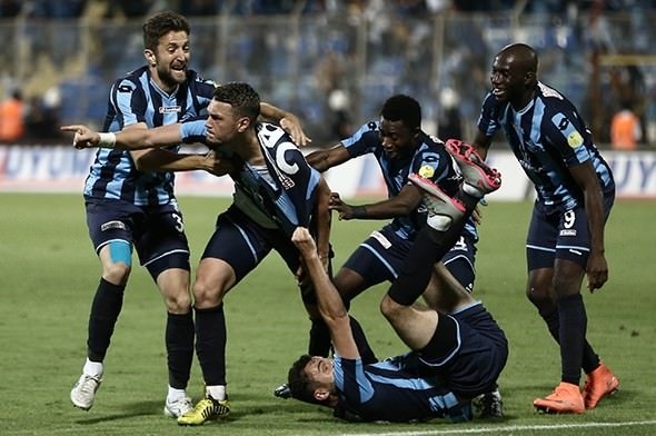 Play-off maçında Yılmaz Vural şov!