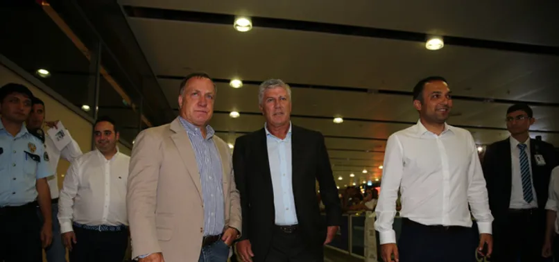 Dick Advocaat İstanbul'a geldi