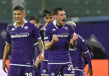 Fiorentina avantajı 90+1'de kaptı!