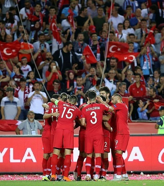’TFF’nin aklı varsa Lucescu’yu gönderir’