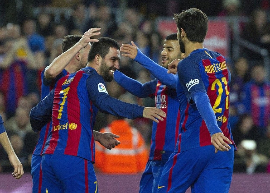 Barcelona, Arda Turan’ı satmaya sıcak bakıyor!