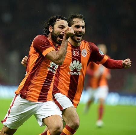 Arena koridorlarında büyük kavga