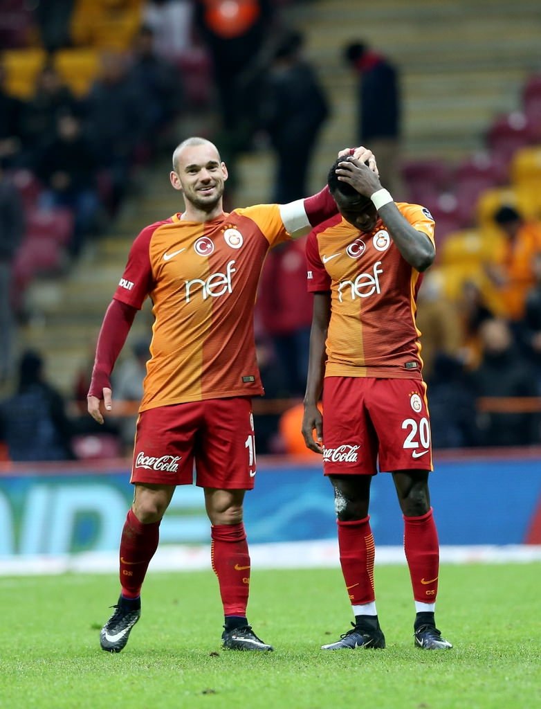 Wesley Sneijder’e Çin’den teklif var