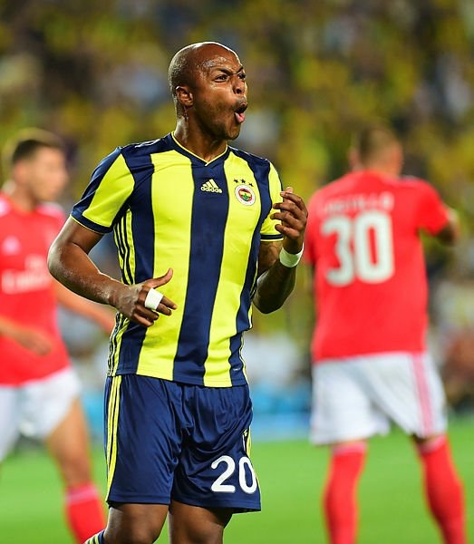 Fenerbahçe’ye Ayew’den kötü haber!