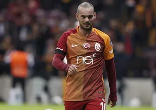 Sneijder'in gözü yönetimde