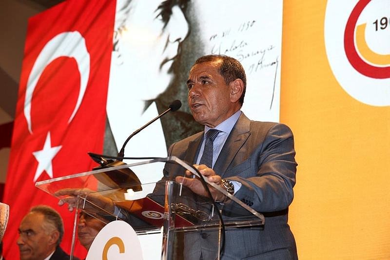 Dursun Özbek gönüllerde böyle taht kurdu