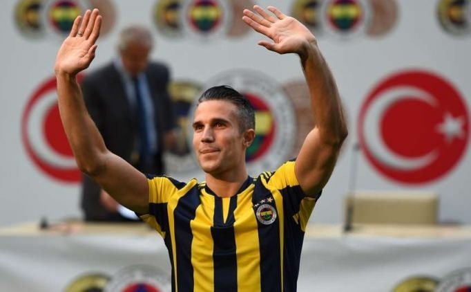 Fenerbahçe’de Van Persie depremi!