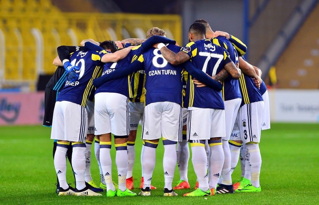 Fenerbahçe-Osmanlıspor karşılaşmasından kareler