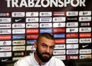 Burak Yılmaz'dan transfer iddialarına yanıt