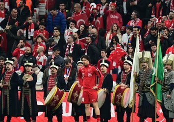 Romanya maçı öncesi Mehter Marşı'yla coştuk!