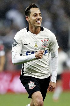 Fenerbahçe'den yıldız isme teklif