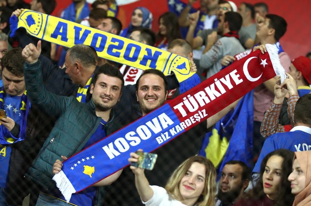 Türkiye-Kosova maçından kareler