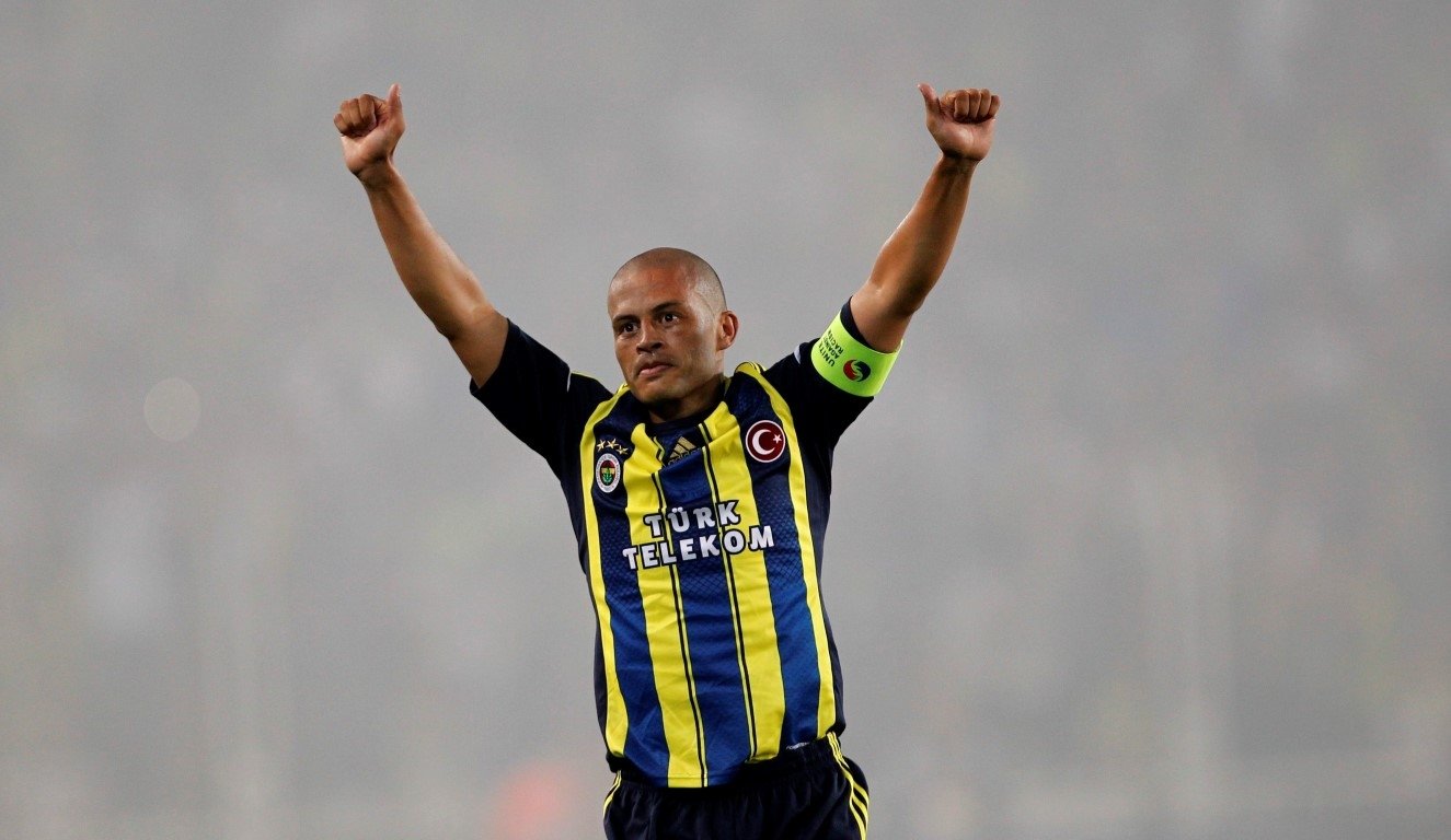 Taraftarların Alex tepkisi