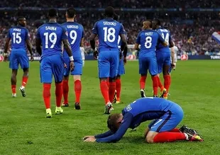 EURO 2016'da yarı final eşleşmeli belli oldu