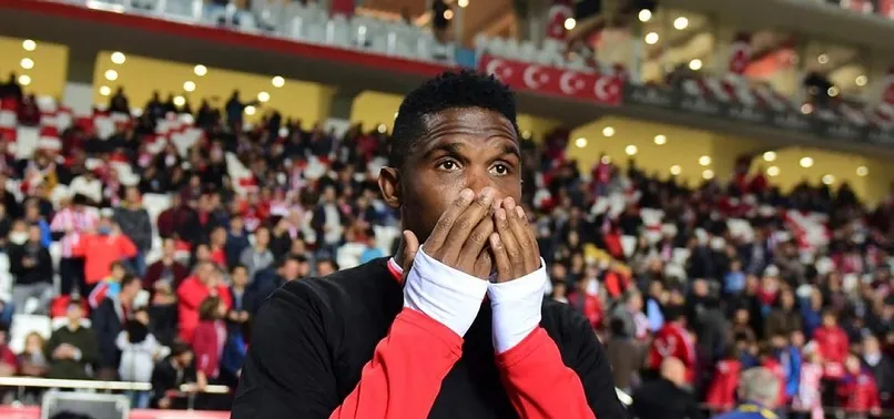Galatasaray'dan Beşiktaş'a Eto'o çalımı