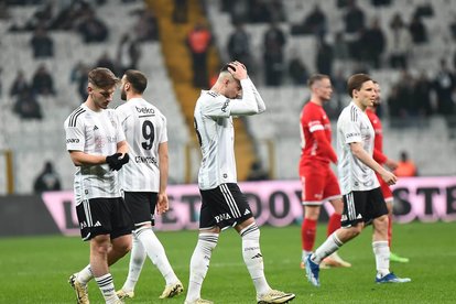 Beşiktaş’ta kötü gidişat durmuyor! Üst üste 3. mağlubiyet
