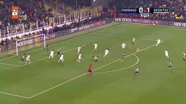 İşte fenerbahçe'nin penaltı kazandığı pozisyon...