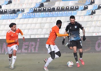 Erzurum tek attı 3 aldı!