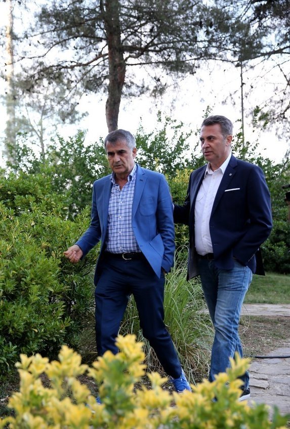 Beşiktaş’tan çılgın teklif! Emre Akbaba’ya karşılık 3 oyuncu