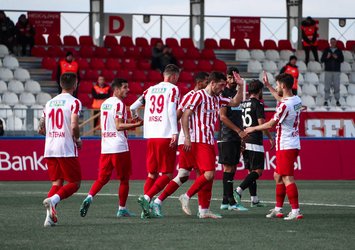 Ümraniyespor farklı turladı!