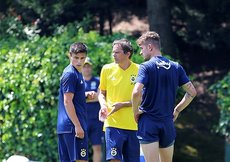 Eljif Elmas’ın keyfi yerinde