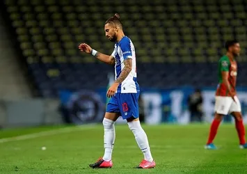 Alex Telles’ten 1.3 milyon Euro