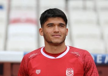 Sivasspor, Emre Gökay ile sözleşme yeniledi