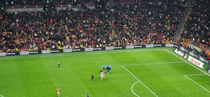 Trabzonsporlu futbolcular ve Şenol Güneş'ten, Kadir Sağlam'a tepki! - 1