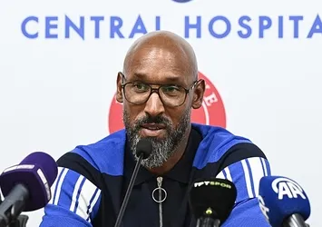 Anelka Ümraniyespor'dan ayrıldı!