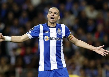 Pepe'den Şampiyonlar Ligi'nde yeni bir rekor!