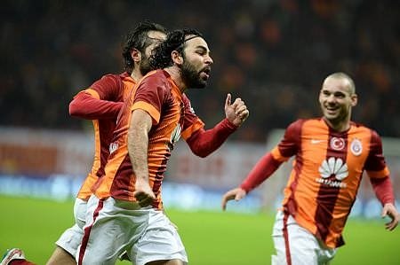 Arena koridorlarında büyük kavga