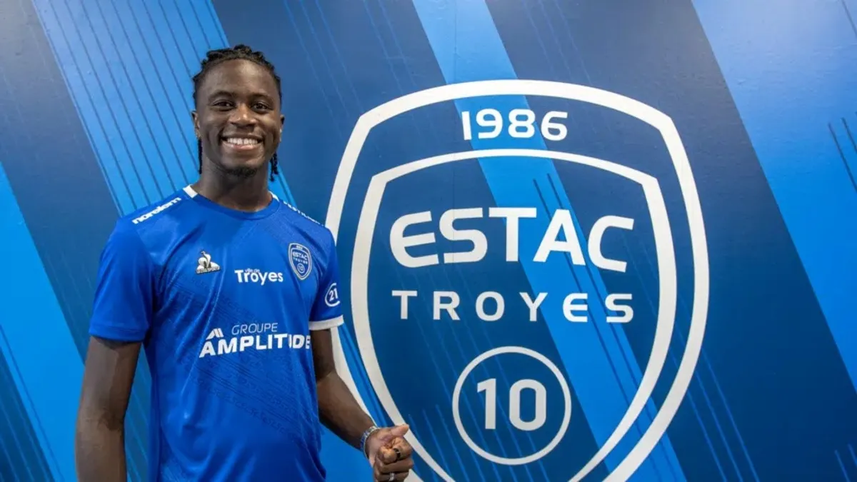 Trabzonspor Stoper İçin Fransa'ya Yöneldi: Junior Diaz Gündemde