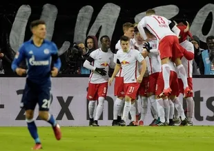 RB Leipzig doludizgin gidiyor
