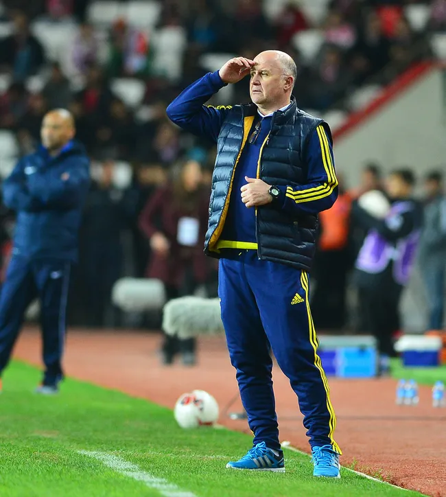 Son dakika spor haberi: Fenerbahçe'de teknik ekibe takviye! Emre Belözoğlu'nun ekibine dahil oldu - 2