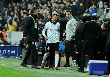 Acil sol bek aranıyor