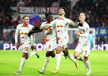 Stuttgart 90+5'te turladı!