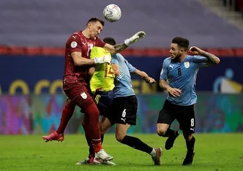 Kolombiya yarı finalde!