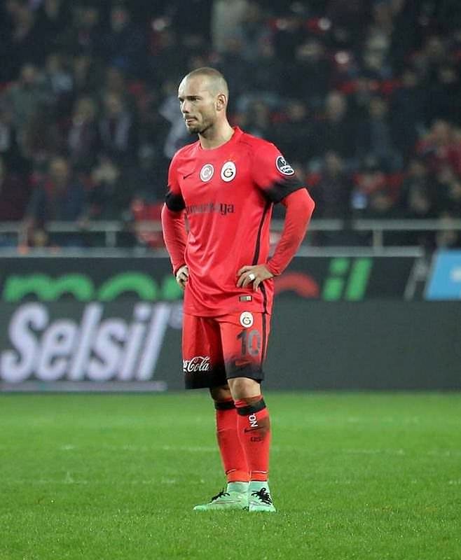 GALATASARAY’DA GÖNDERİLECEK 10 İSİM!