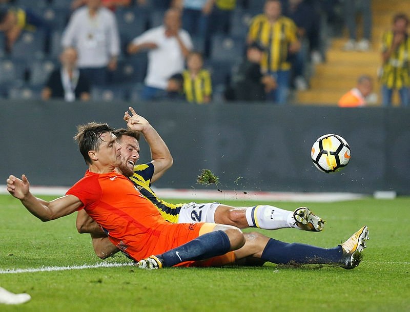 Fenerbahçe - Beşiktaş derbisi seyircisiz mi oynanacak?